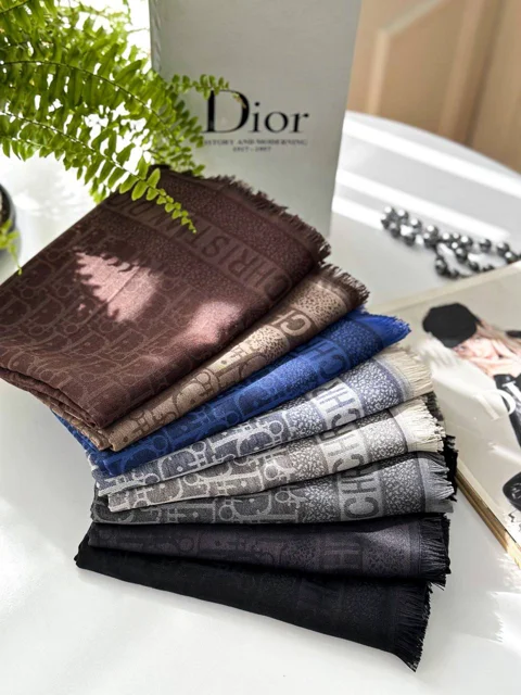 شال کشمیر طرح Dior